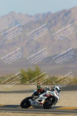 media/Mar-21-2025-CVMA Friday Practice (Fri) [[30cd4fe323]]/3-Racer 2/Session 2 (Turn 4 Entry)/